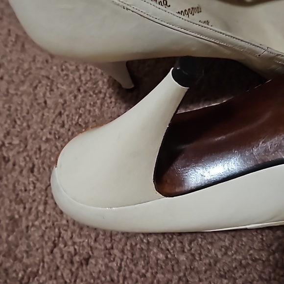 Rodina Ferragamo Schiavone heels size 7 - Picture 9 of 13